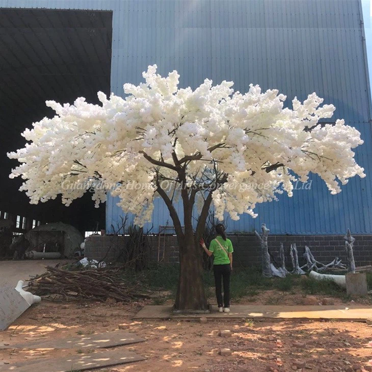 Large Simulation Cherry Blossom Tree